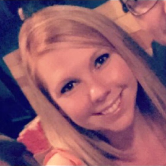 Meet your Posher, Abbie - Picture 1 of 1